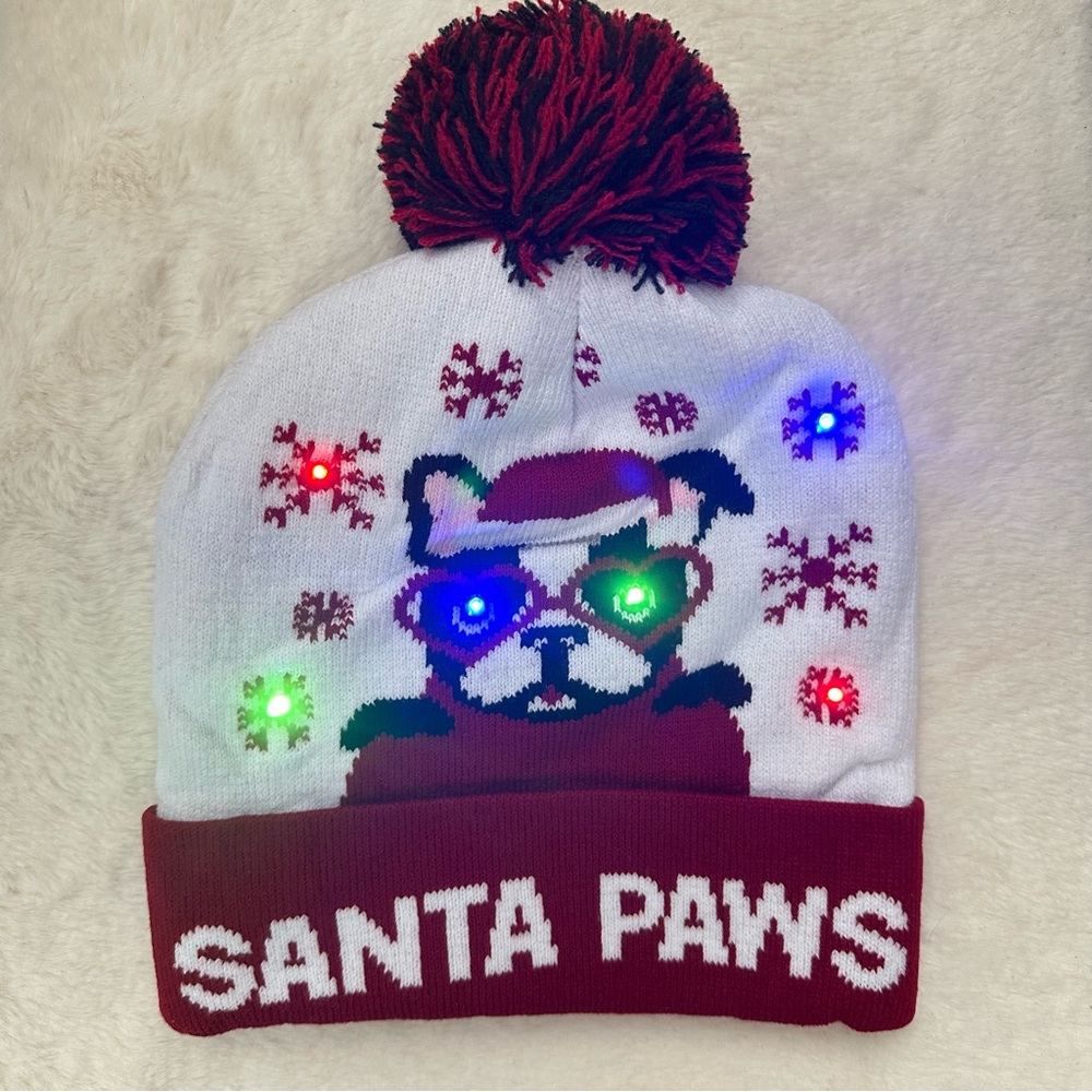 New LED Lighted Christmas Beanie Hat With Pom Pom And 3 Flashing Modes - Unisex